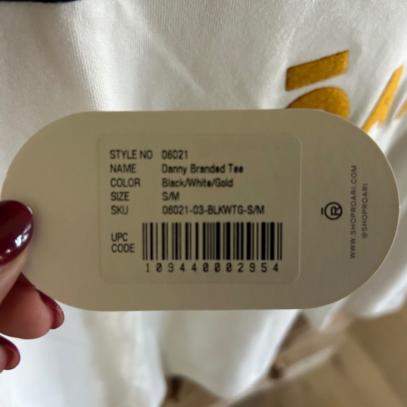 NEW NWT ROARI COLOR BLOCK BLACK WHITE CROPPED DANNY TOP SHIRT NYC S/M - Picture 6 of 7